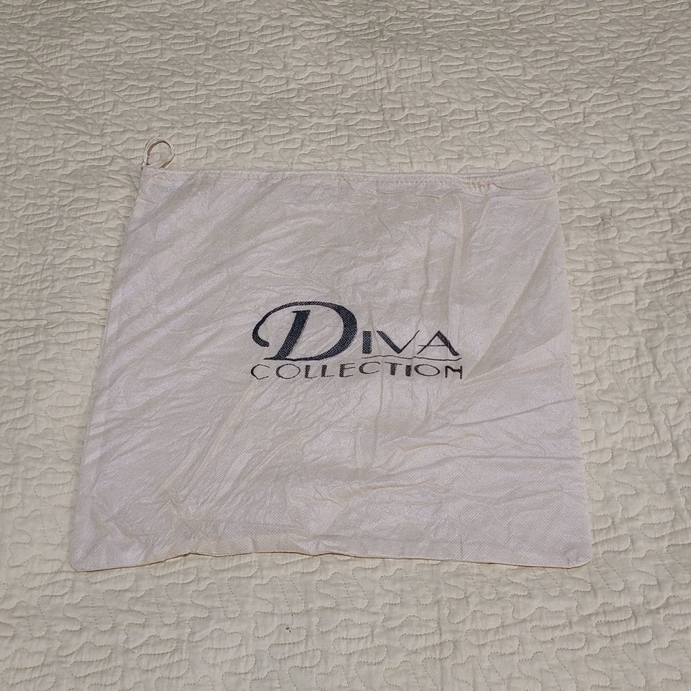 Diva Collection medium dust bag